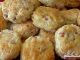 Cheesy garlic ham biscuits