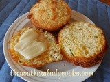 Cheesy zucchini cornbread muffins