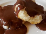 Chocolate gravy and biscuits