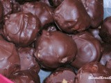 Crunchy peanut butter balls