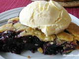 Fresh blackberry pie