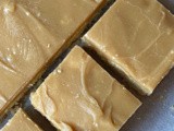 Iced peanut butter blondies