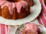 Strawberry banana cake