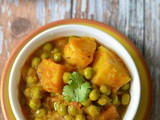 Green peas & potatoes curry | Alu matar sabzi | Simple curry for fasting (vrat)