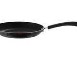 T-fal E93808 Review: Why This Frying Pan Is Selling Like Hot Cakes
