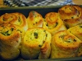 Assorted eggless pull apart rolls