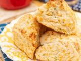 Chesapeake Cheddar & Chive Scones