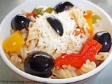 Pepper Pasta with Black Grapes