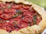 Galette di farro con pomodori cipolle e pecorino