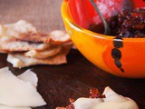 Crackers con chutney di zucca e caciocavallo