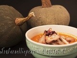 Vellutata di zucca con radicchio e noci