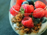 Kamut granola homemade per la colazione estiva