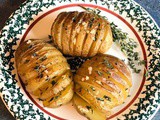 Hasselback Potatoes with Garlic and Thyme