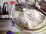 Marshmallow Fluff Frosting