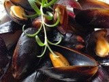 Mussels in White Wine and Garlic Butter Sauce