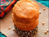 Thattai/Thattai murukku/Thattu vadai/Nippattu