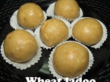 Wheat laddu i Godhi Unde