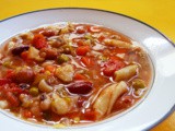 Bonenmaand: Rijkgevulde Minestrone