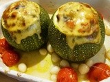 Gevulde bolcourgette uit de oven