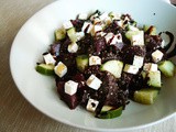 Salade van belugalinzen, rode biet, feta en komkommer