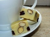 Witte chocolade fudge met amandel en cranberry