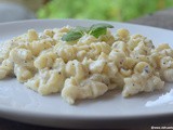 Pasta in white sauce