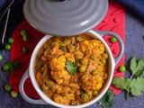 Gobi Matar | Cauliflower and Peas Curry