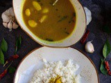 Poondu Kuzhambu | South Indian Style Garlic Stew / Gravy
