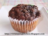 Banana Chocolate Chips Cupcake with Melted Chocolate Topping