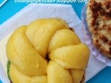 Pumpkin Steamed Buns (南瓜包子)