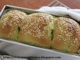 Spinach Loaf Bread/ Water Roux Method (Custard paste)
