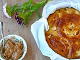 Brios with dulce de leche filling and apples- Μπριός γεμιστά με καραμέλα γάλακτος και μήλα