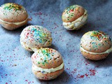 Funfetti macaroon with passion fruit mascarpone cream #vimagourmet - Μακαρόν φουνφετί με κρέμα πάσιον φρουτ - μασκαρπόνε