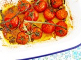 Μπρουσκέτες με ψημένα ντομτάκια σε vinaigrette με οξύμελο και εστραγκόν