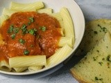 Pasta with Greek Tomato Sauce (Vegan)