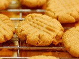 Classic Peanut Butter Cookies