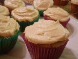 Banana Cupcakes with Honey Cinnamon Frosting