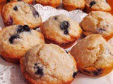 The Best Blueberry Sour Cream Muffins