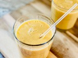 Mango pineapple banana smoothie