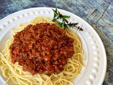 Mom's Classic Homemade Spaghetti Sauce