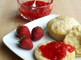 Strawberry Freezer Jam {Tutorial}