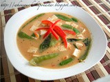 Thai Coconut Curry Soup