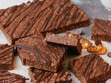 No Bake Triple Choc Lunch Box Bars with Thanks to Natural Delights Medjool Dates
