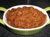 Spicy Mashed Eggplant Curry (Baingan Bharta with Green Pepper)