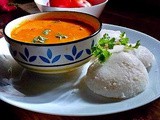 Vengaya kosu ( spicy onion tomato chettinad curry )