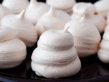 Crunchy Mini Meringues Recipe