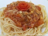 Spaghetti with Fresh Button Mushrooms
