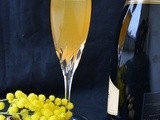 Cocktail Mimosa con cialde di grana e farina di riso