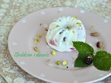 Gelato al mascarpone con more e pistacchi