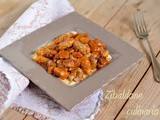 Gnocchi di farina di grano saraceno ai funghi su fonduta di bitto